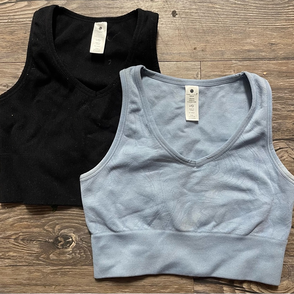 Yogalicious Black and Light Blue Ribbed Tank Tops sz L
